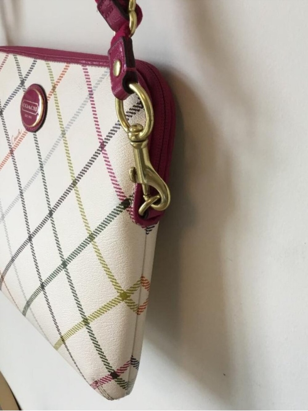 Like NEW Coach Tattersall ALERT plaid Peyton tablet iPad or CLUTCH LIKE NEW - Picture 5 of 16